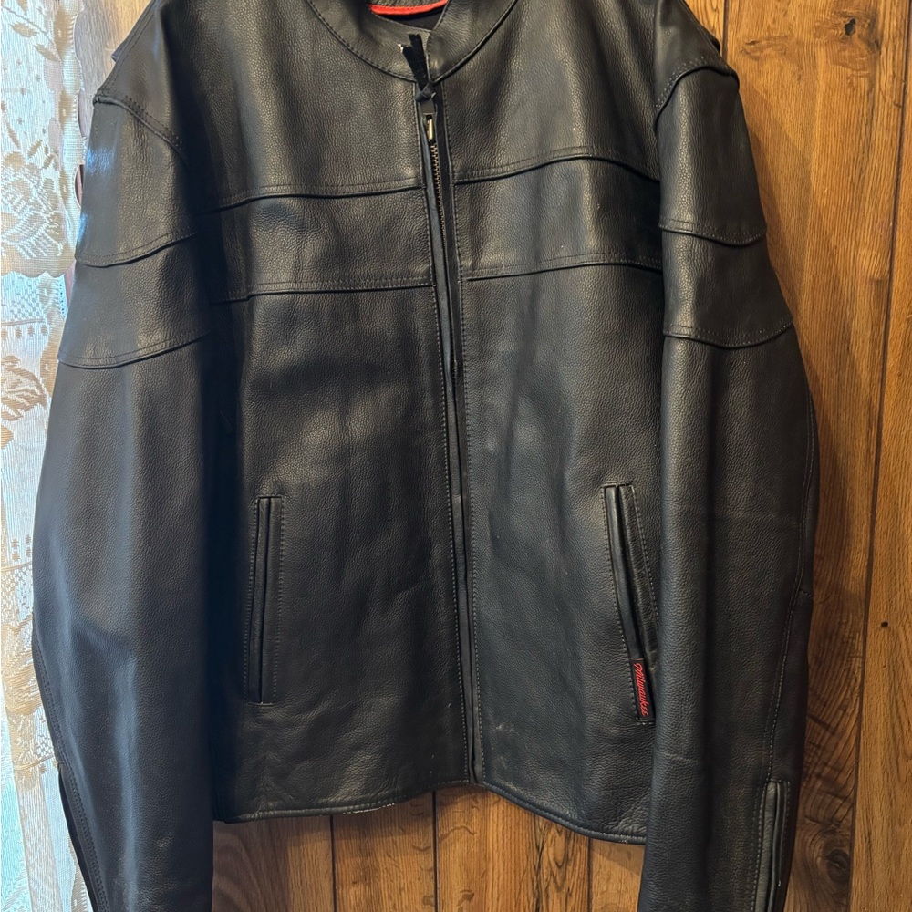Men's Milwaukee Classic Black Leather Motorcycle Jacket